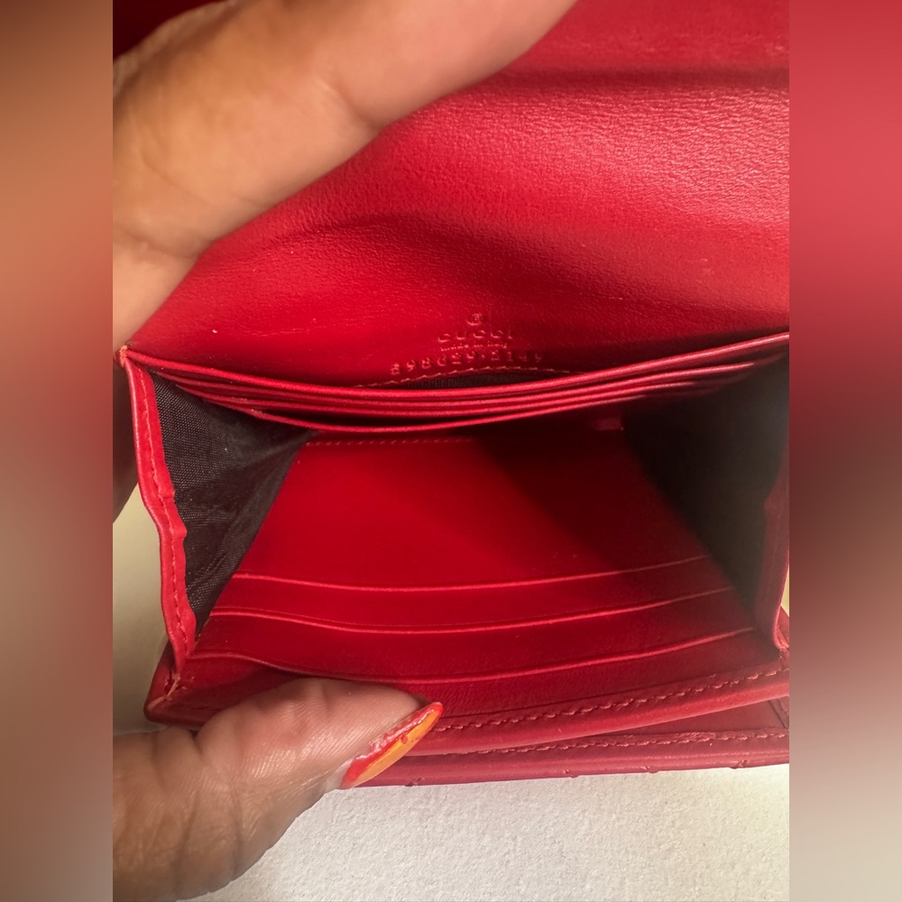 Gucci Red Quilted Leather Wallet - Picture 10 of 14
